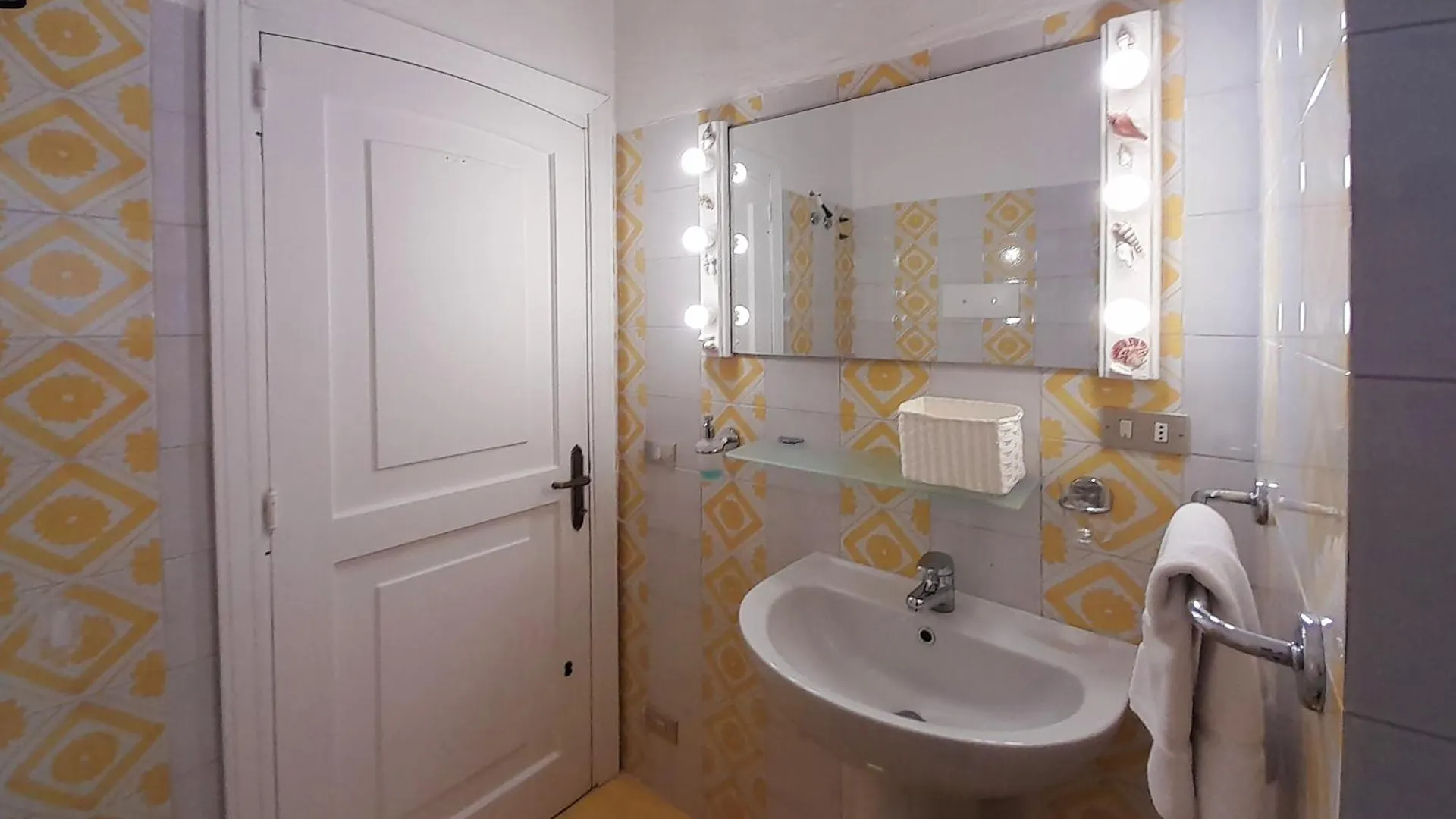 Charming Villa With Sea View Cannigione