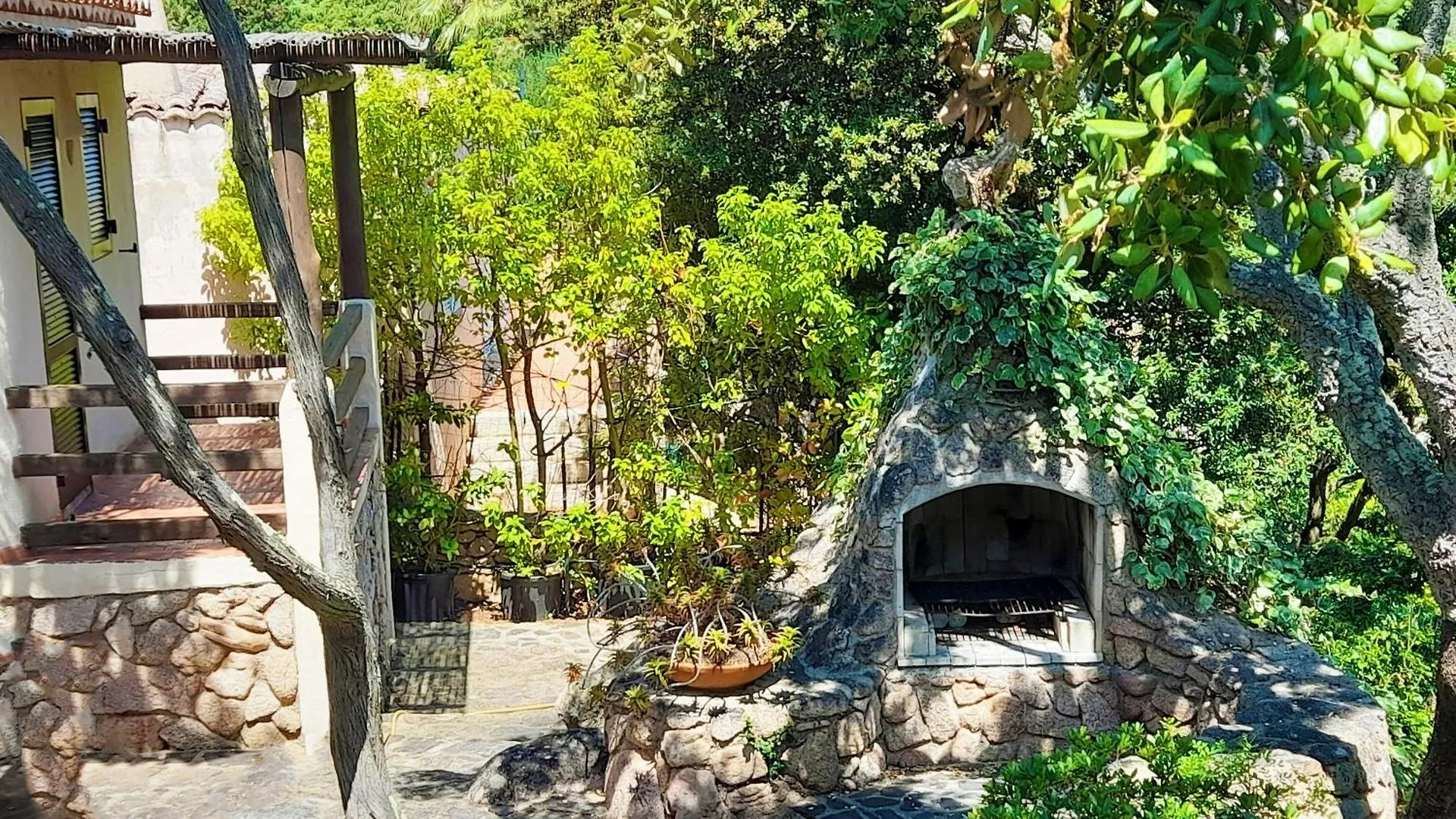 Charming Villa With Sea View Cannigione