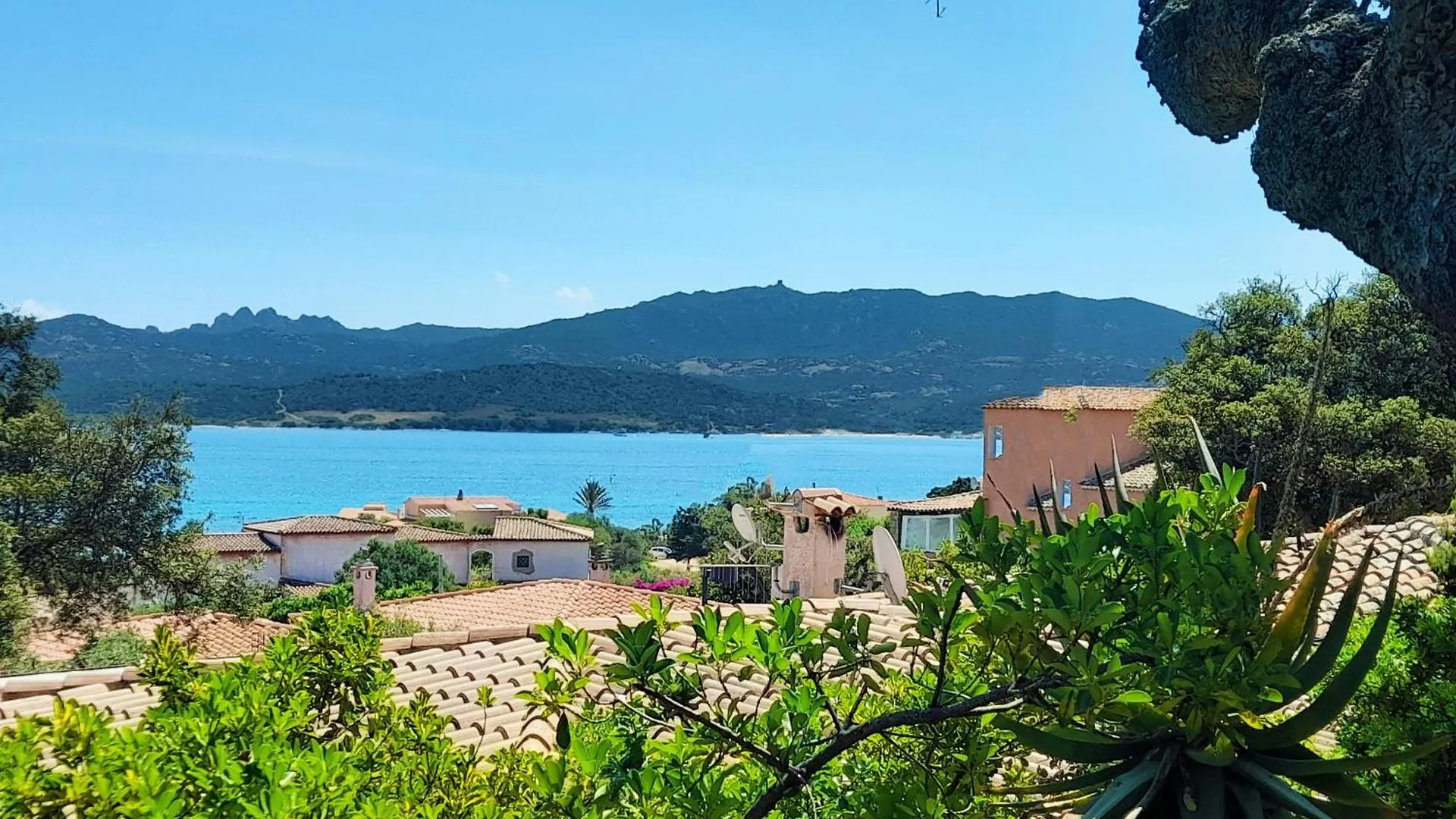 Charming Villa With Sea View Cannigione