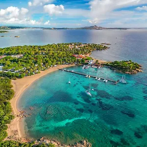 4* Szálloda Centro Vacanze Isuledda